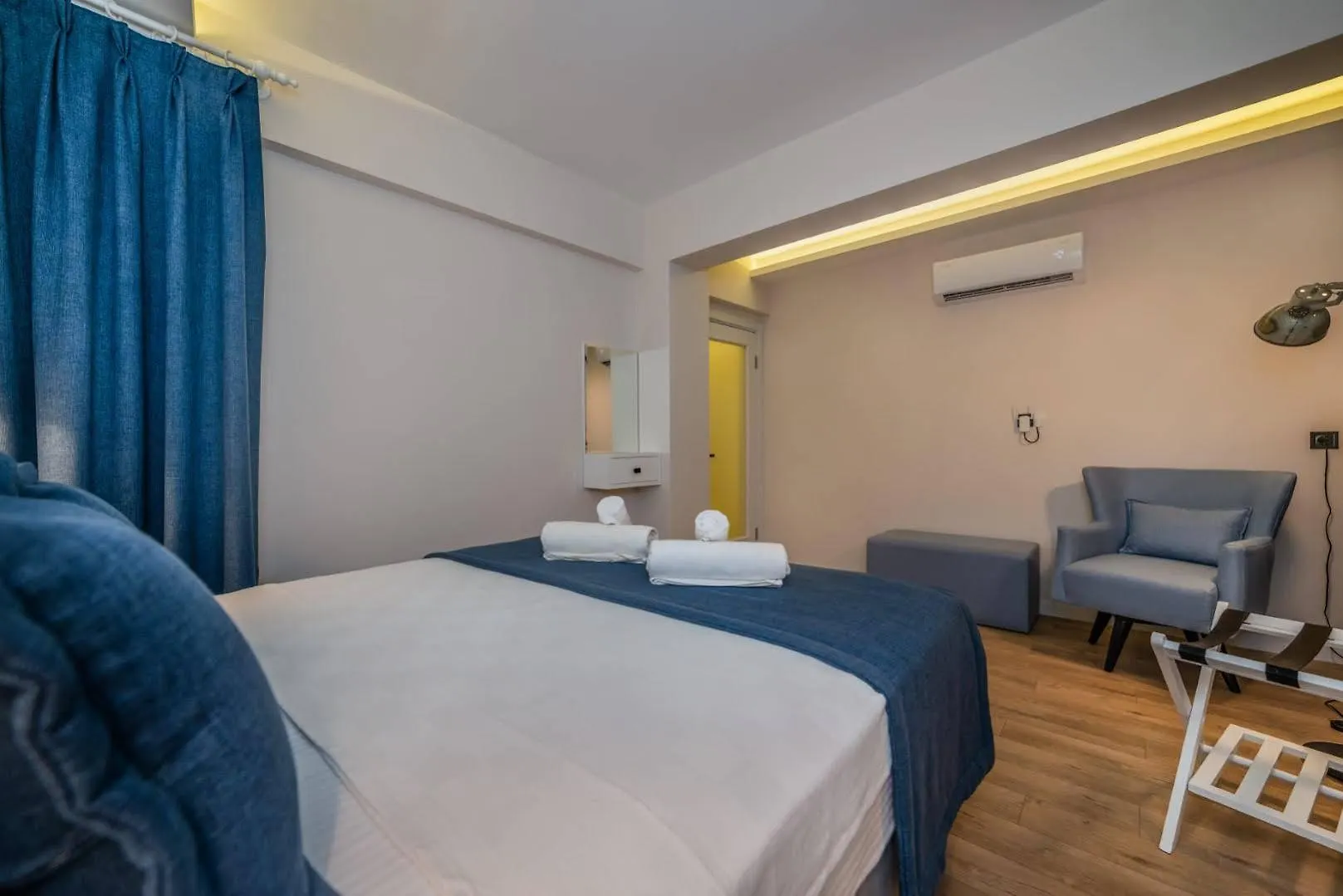 Отель Ece Marina Suites Фетхие