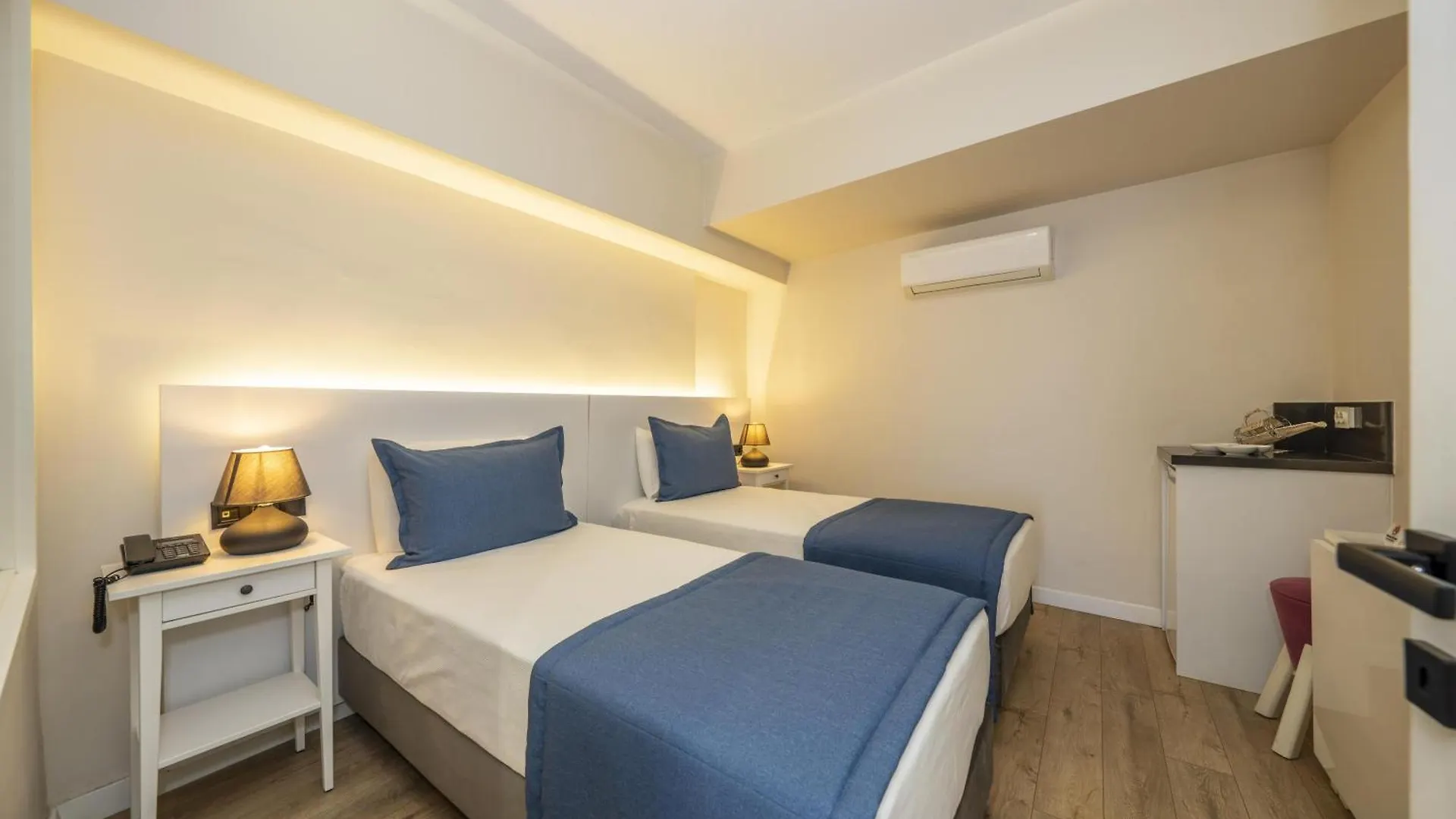 Ece Marina Suites Фетхие