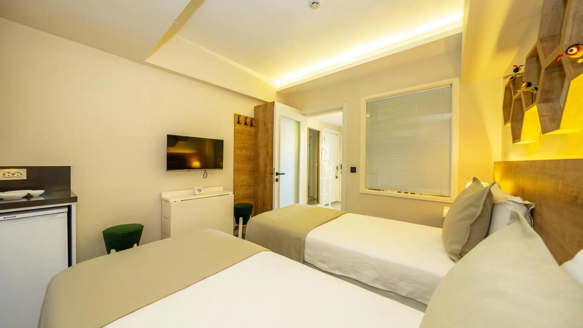 Ece Marina Suites Фетхие 2*,  Турция